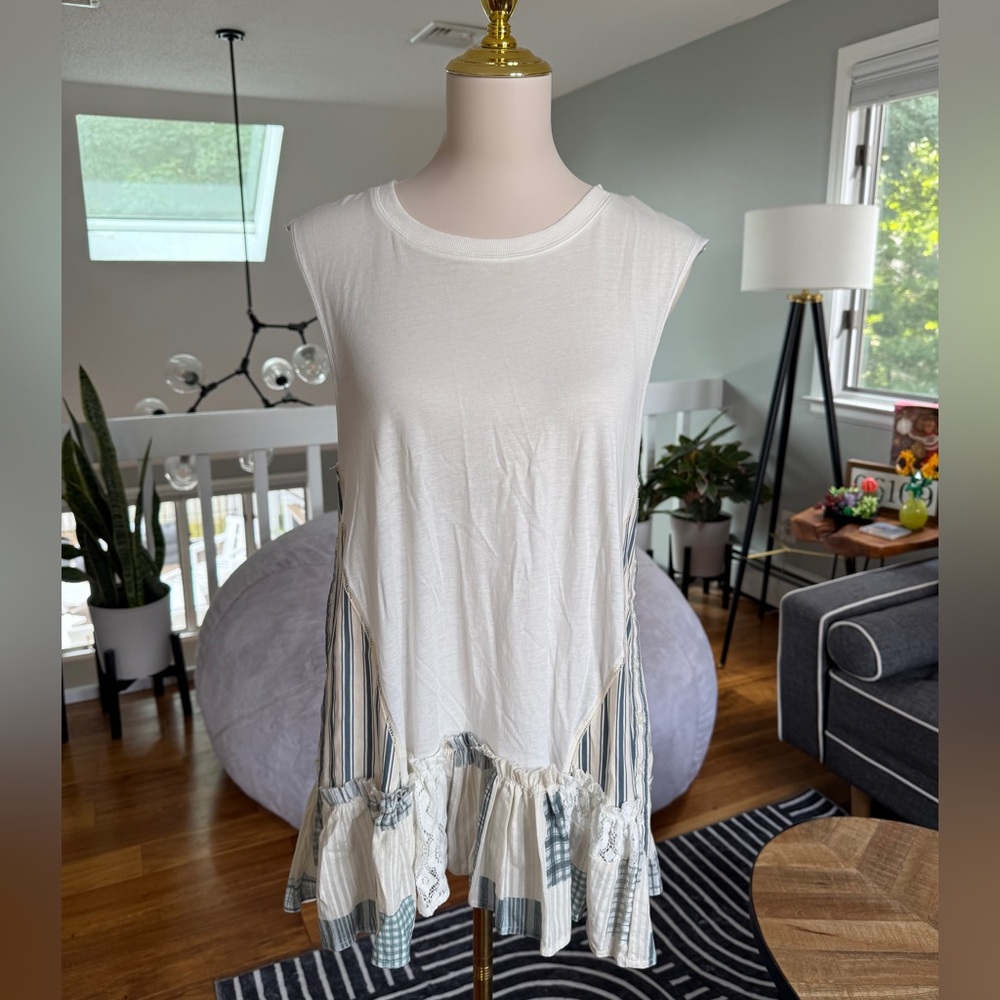 Pilcro Anthropologie white and blue patchwork tank size xs